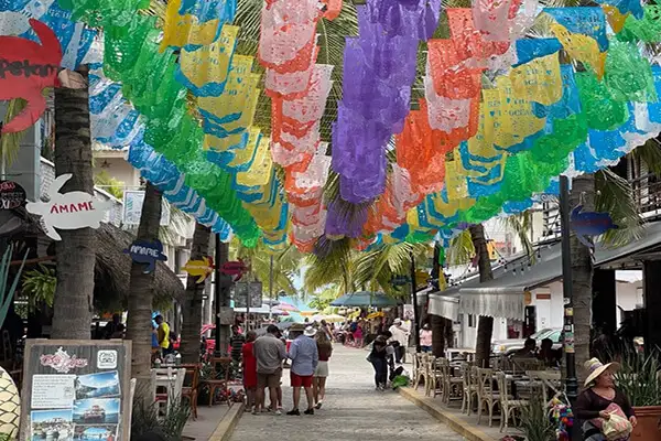 Although Sayulita is no longer the hippie hangout it once was, the bohemian flavor still lingers.