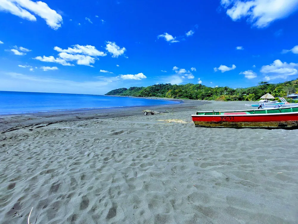 Cambutal rewards adventurous expats with surf, fishing, and total peace.