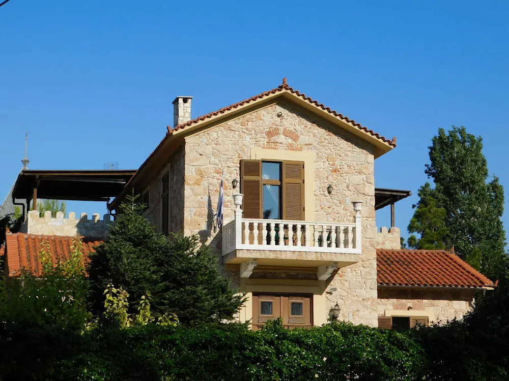 Kifisia: An upscale town with elegant charm. 