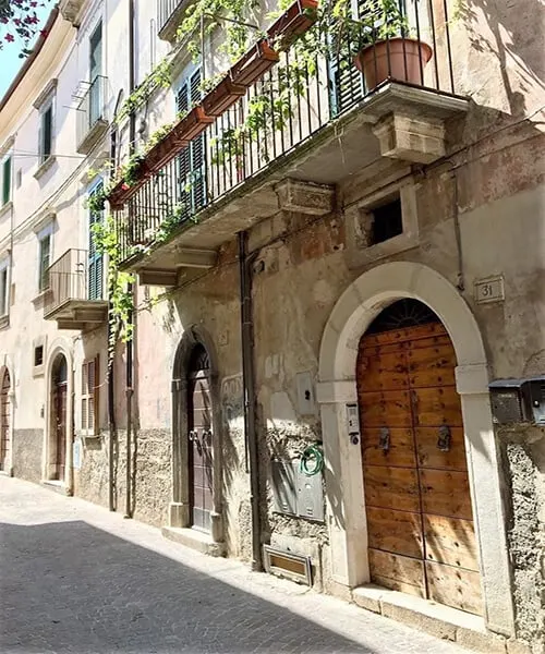 Own a three-bedroom apartment in the historic center of Sulmona for just €65,000 ($76,225).