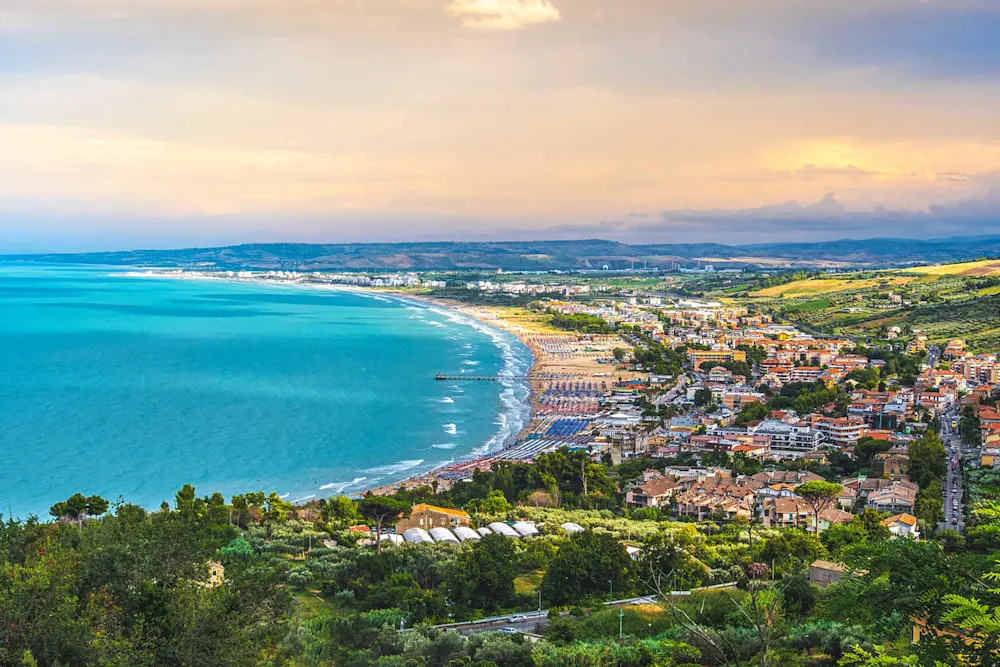 From snowy peaks to sandy shores, Abruzzo offers nature, charm, and low-cost living.
