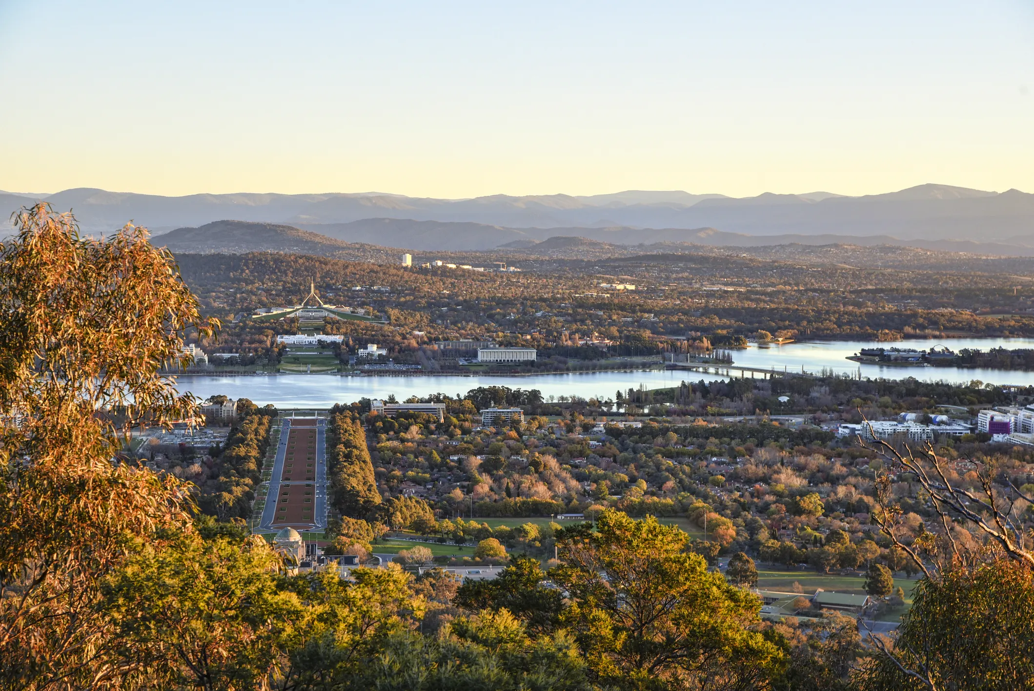 Canberra is the capital city of Australia. 