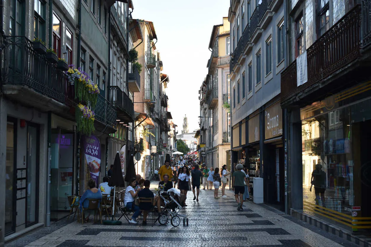 Cedofeita’s artistic streets and busy downtown squares blend creativity with classic city life.