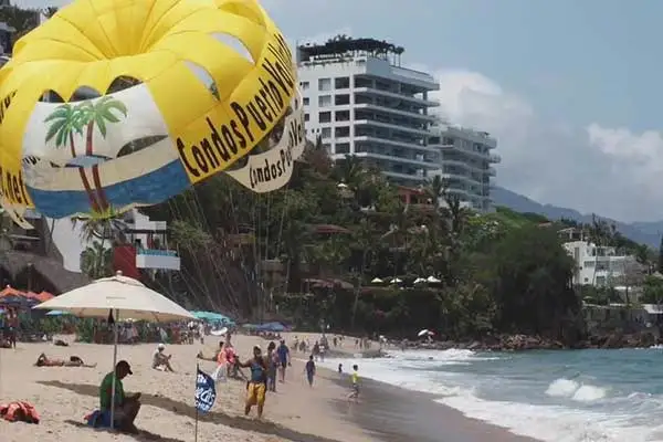 Playa Los Muertos, Puerto Vallarta