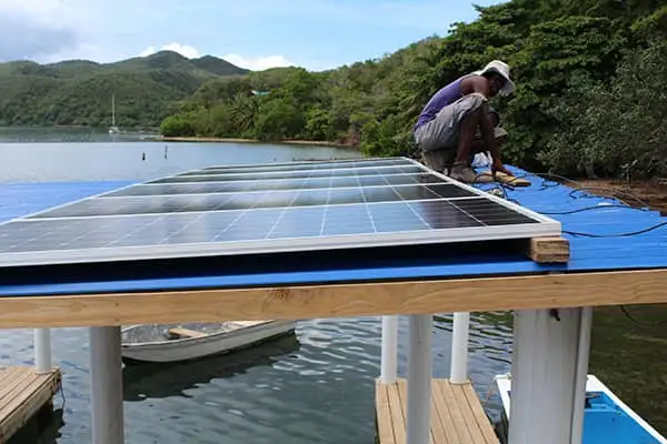 solar-power-roatan.jpg