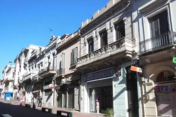 Perez Castellano pedestrian street, Montevideo’s Ciudad Vieja.