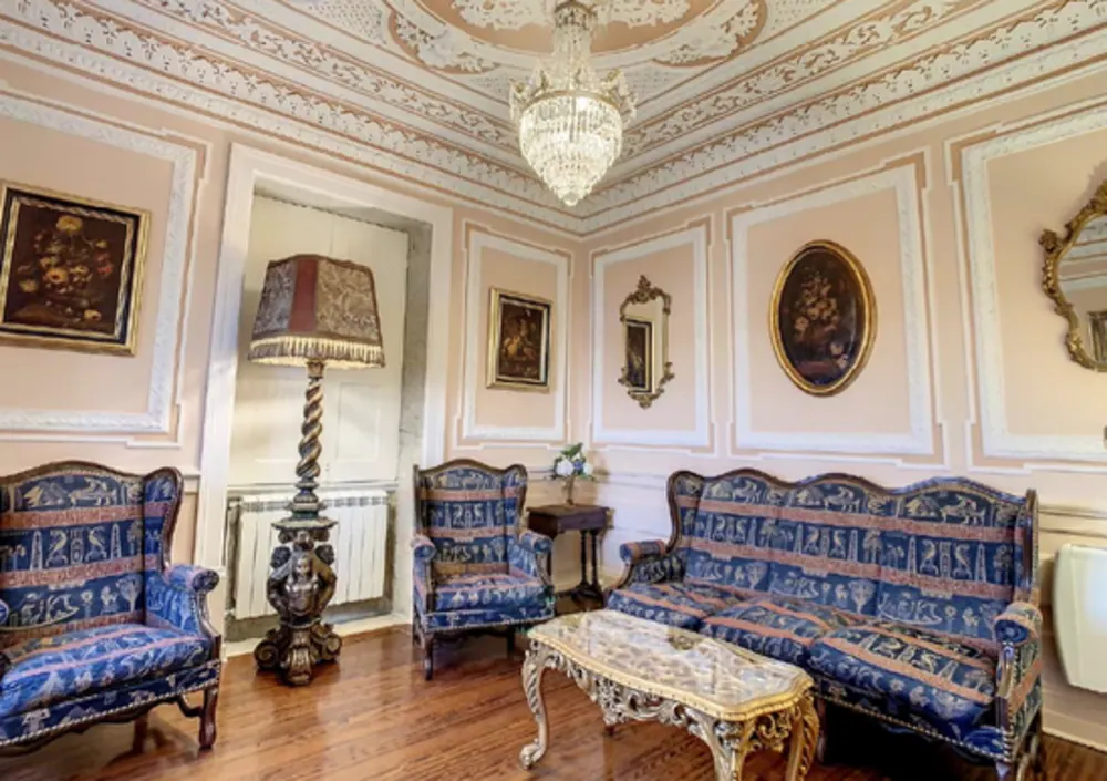  Ronan’s stately manor is a dream home… in a region set to soar.