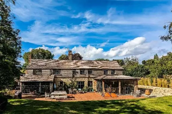 The Bauches stayed in this centuries-old English home free. ©Michael Bauche