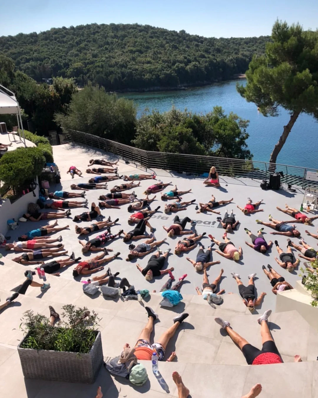 Yoga på Sivota Retreat - powered by Playitas