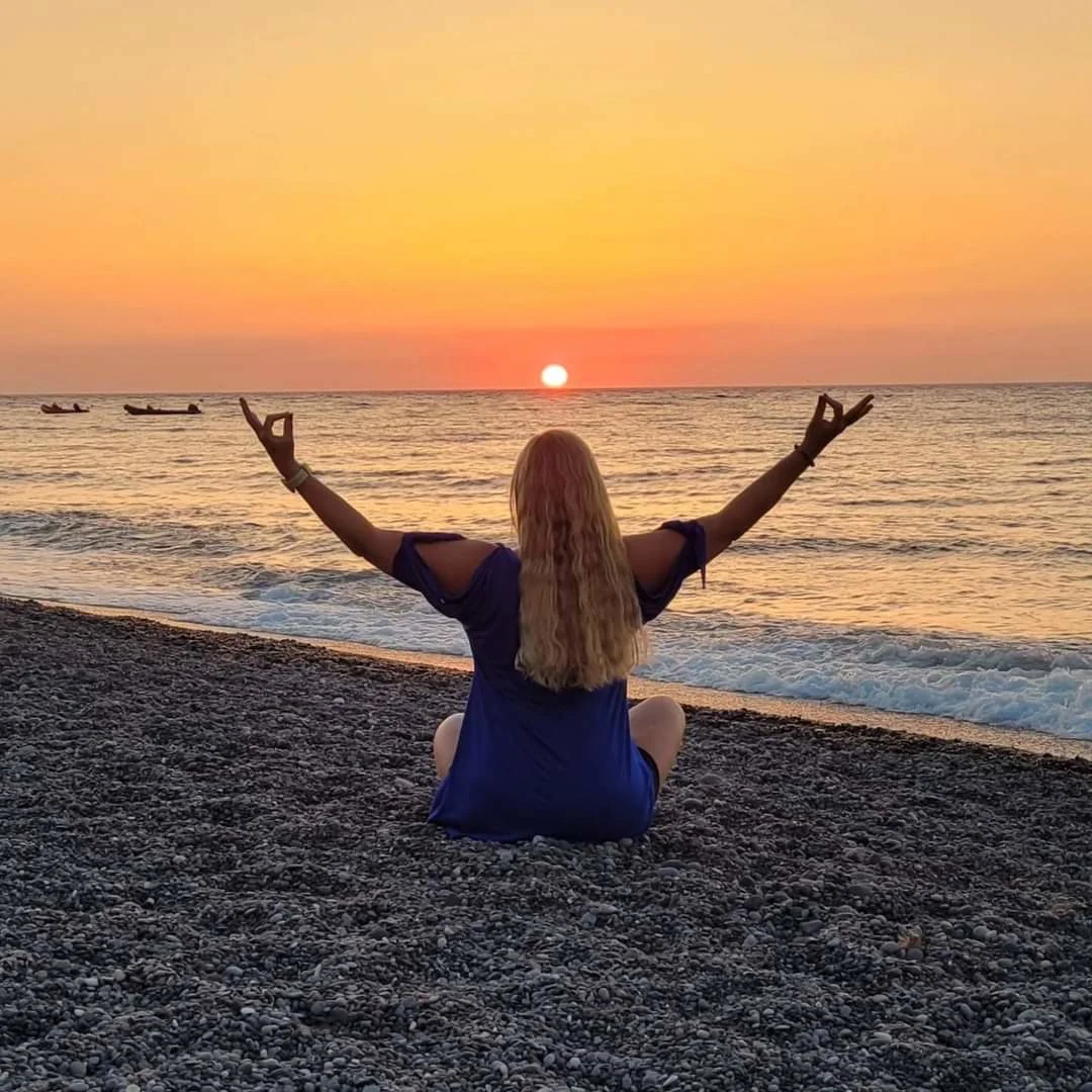 Yoga Feenix