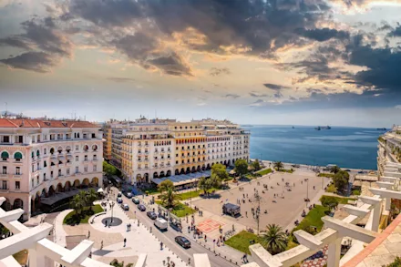 torget och havet i Thessaloniki