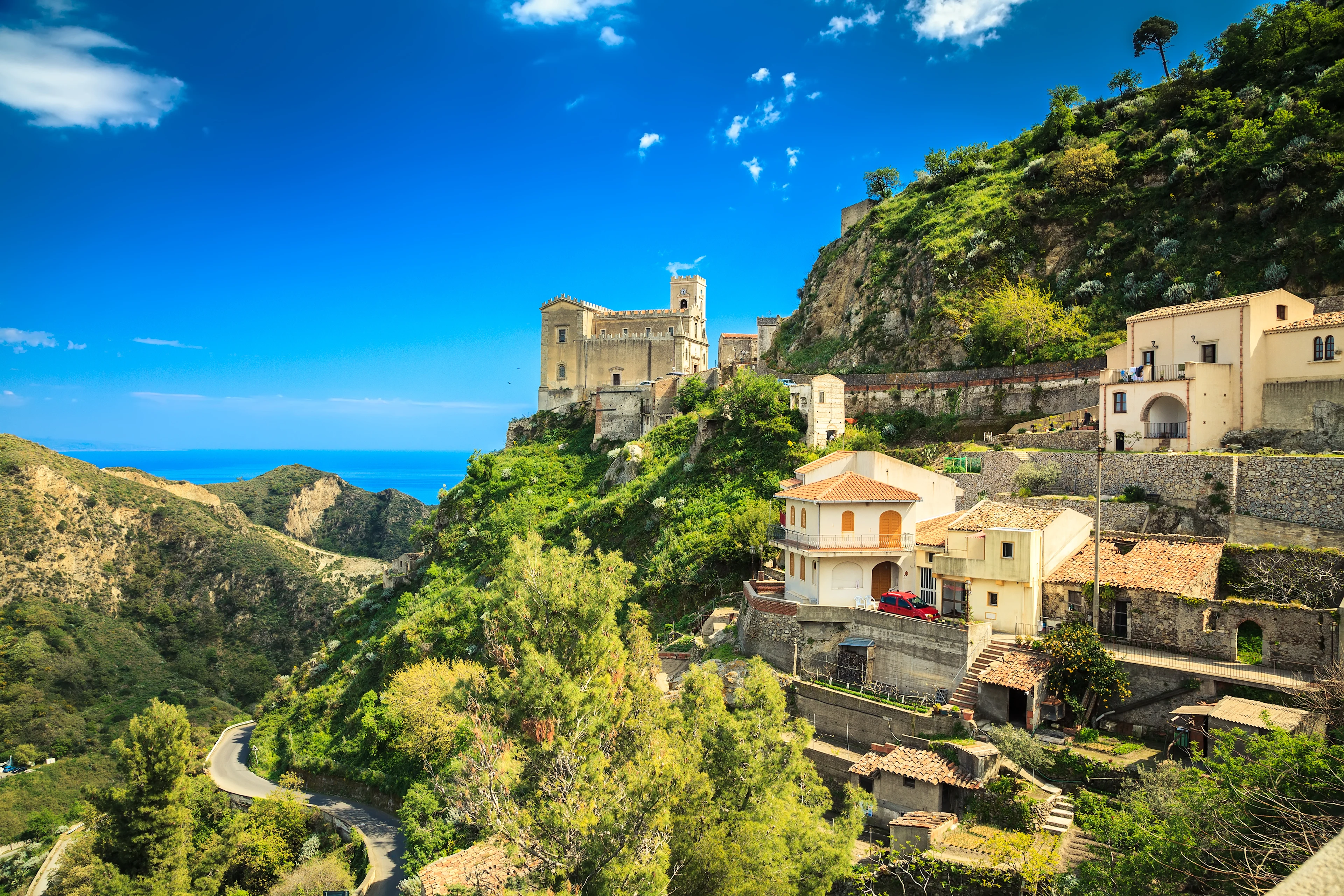 Bergsbyn Savoca på Sicilien