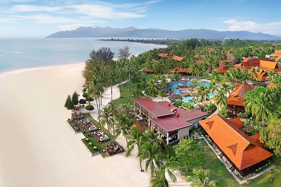 Cenang_beach_Langkawi