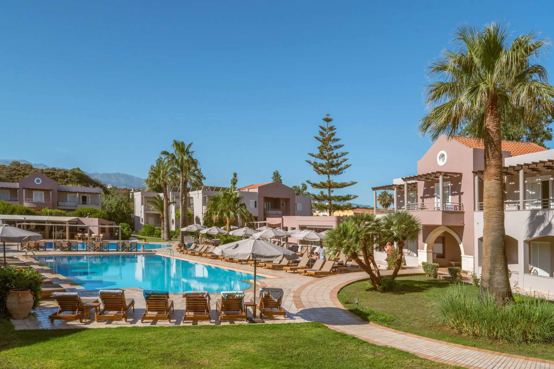 Apollo Mondo Local, Triton Agii Apostoli