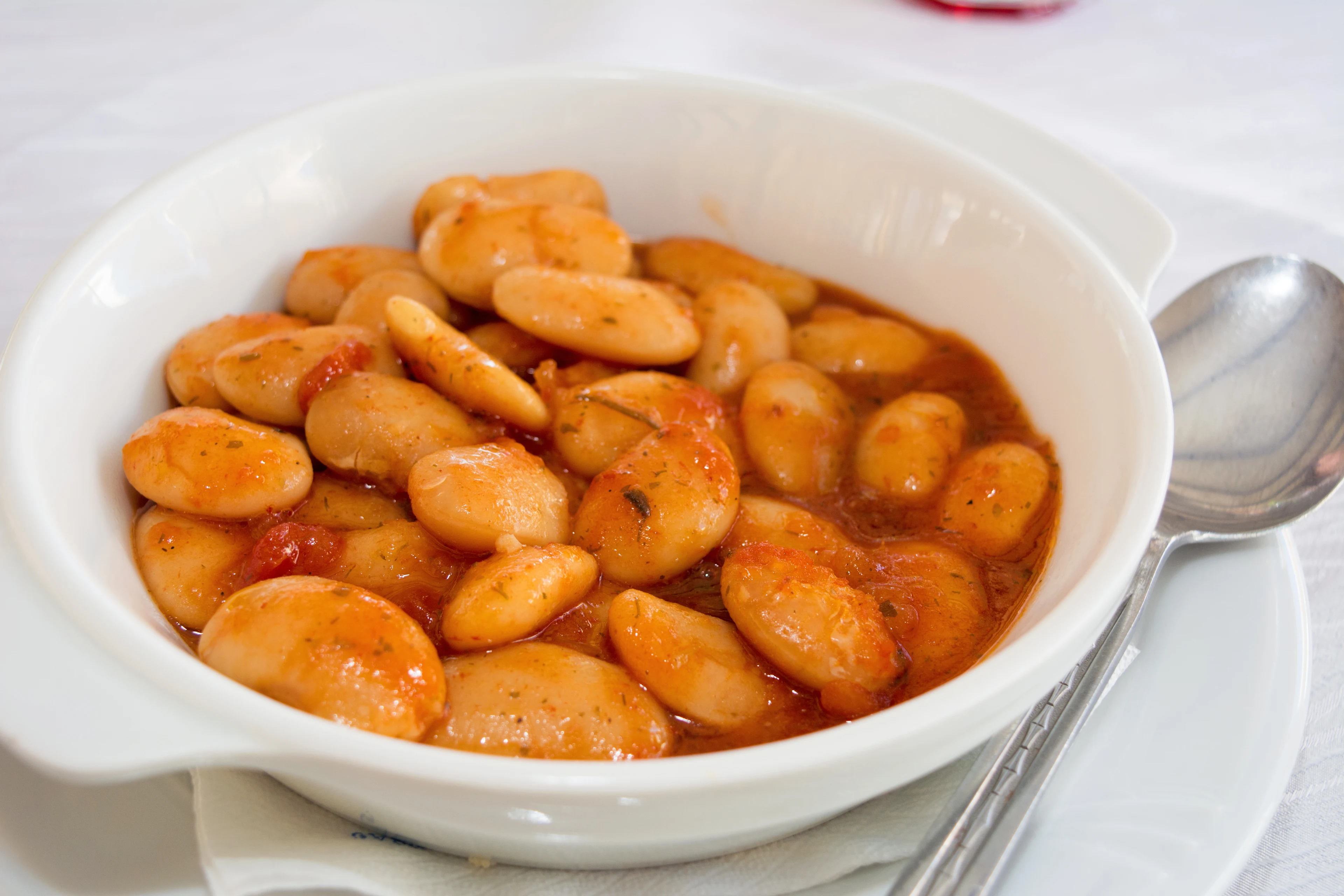 Den grekiska bönrätten Gigantes plaki