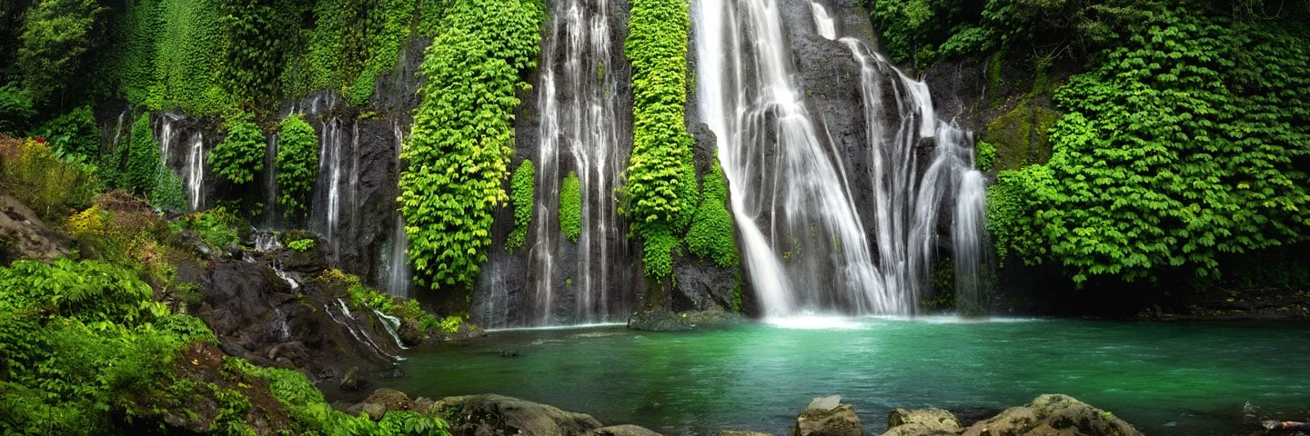 Vakker foss på Bali