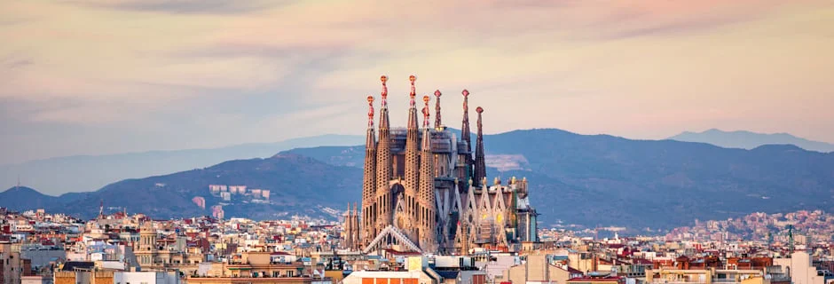 Utsikt over Barcelona og Sagrada Familia