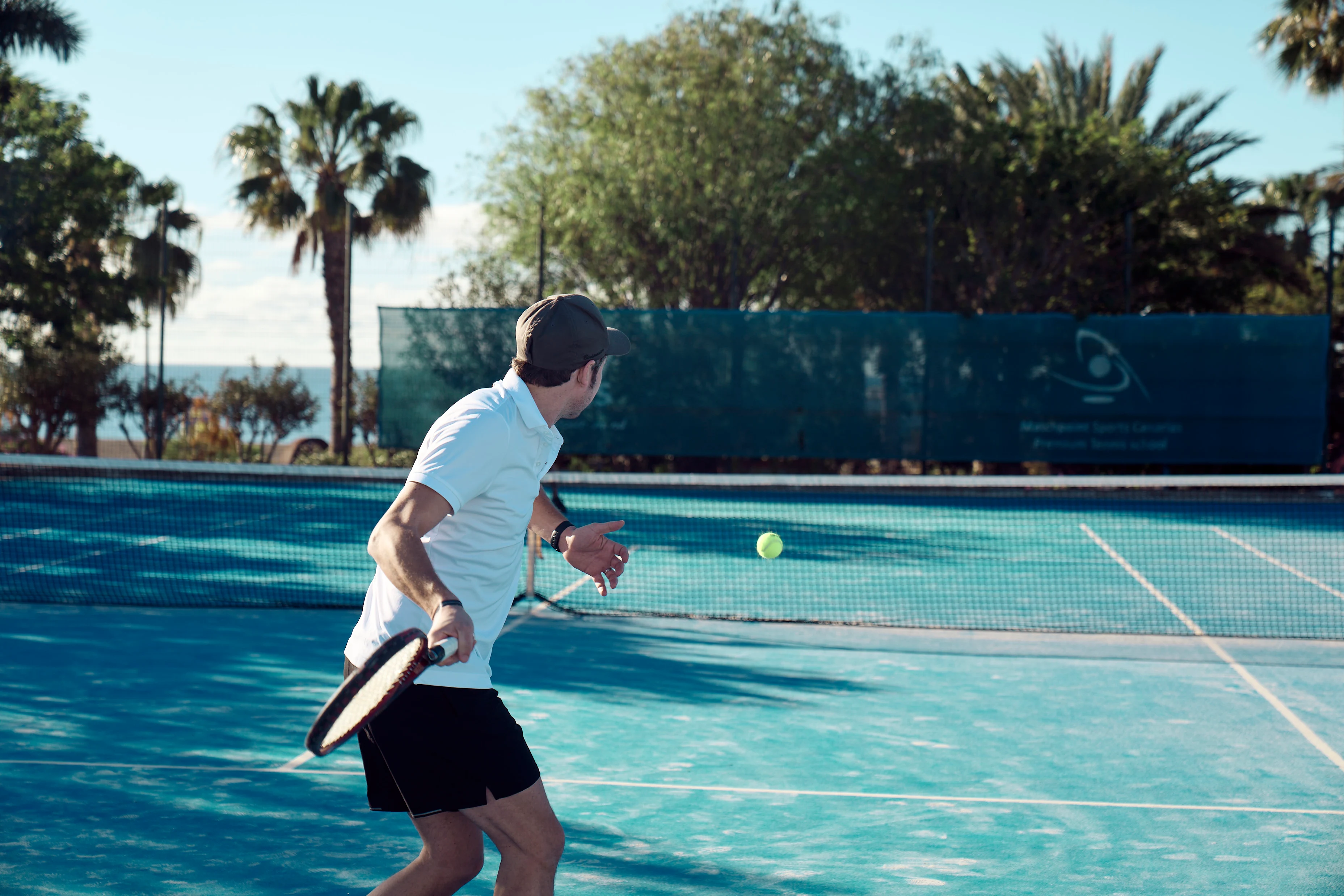 Tennisspelare på Playitas Resort