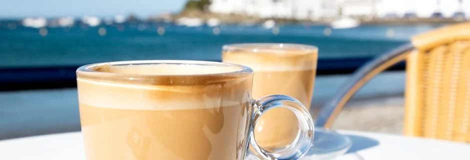 Två koppar kaffe