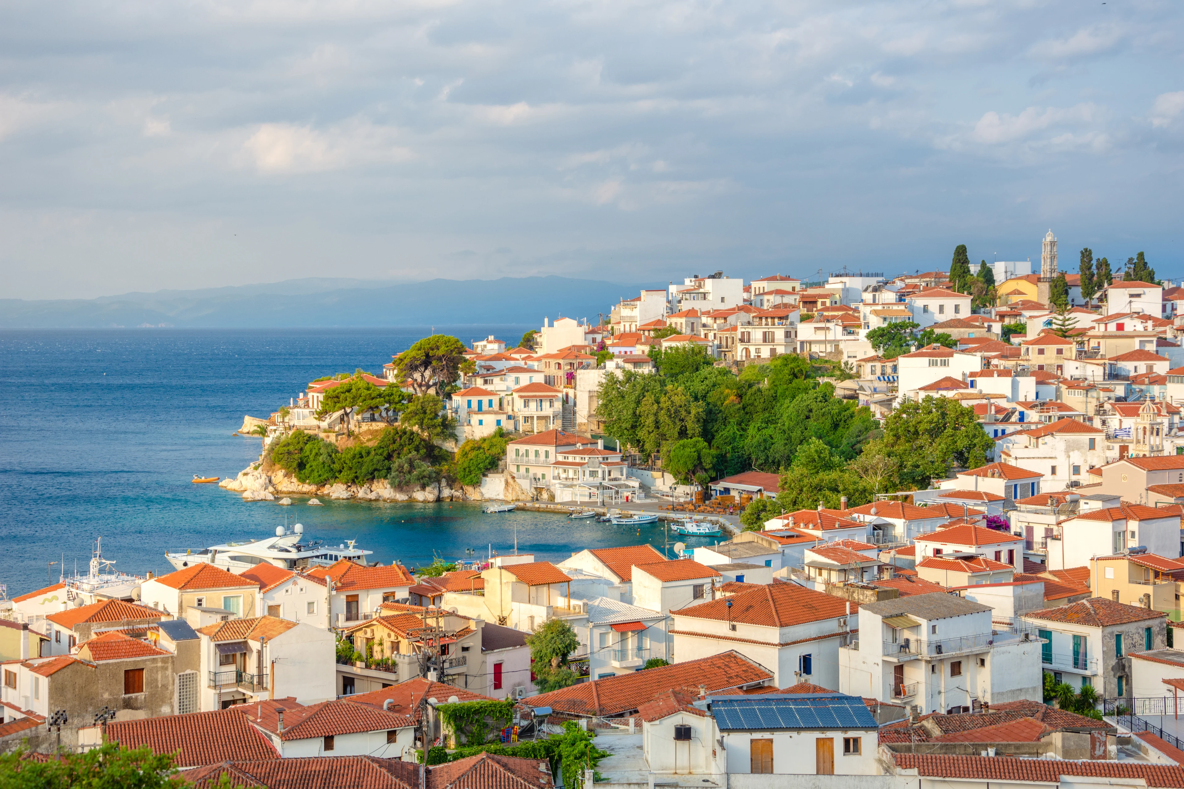 skiathos stad utsikt mot havet