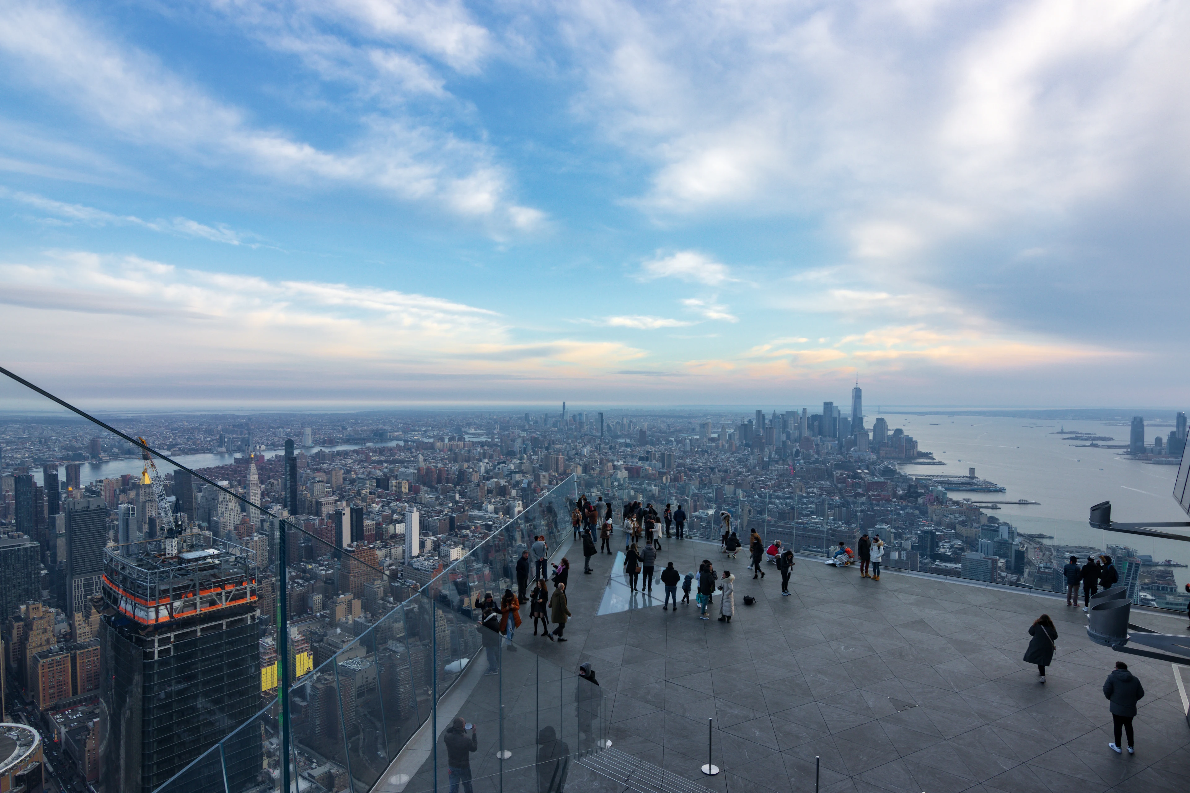 Utsikt över Manhattan från Edge Observatory i New York, med Lower Manhattan och Hudsonfloden i bakgrunden.