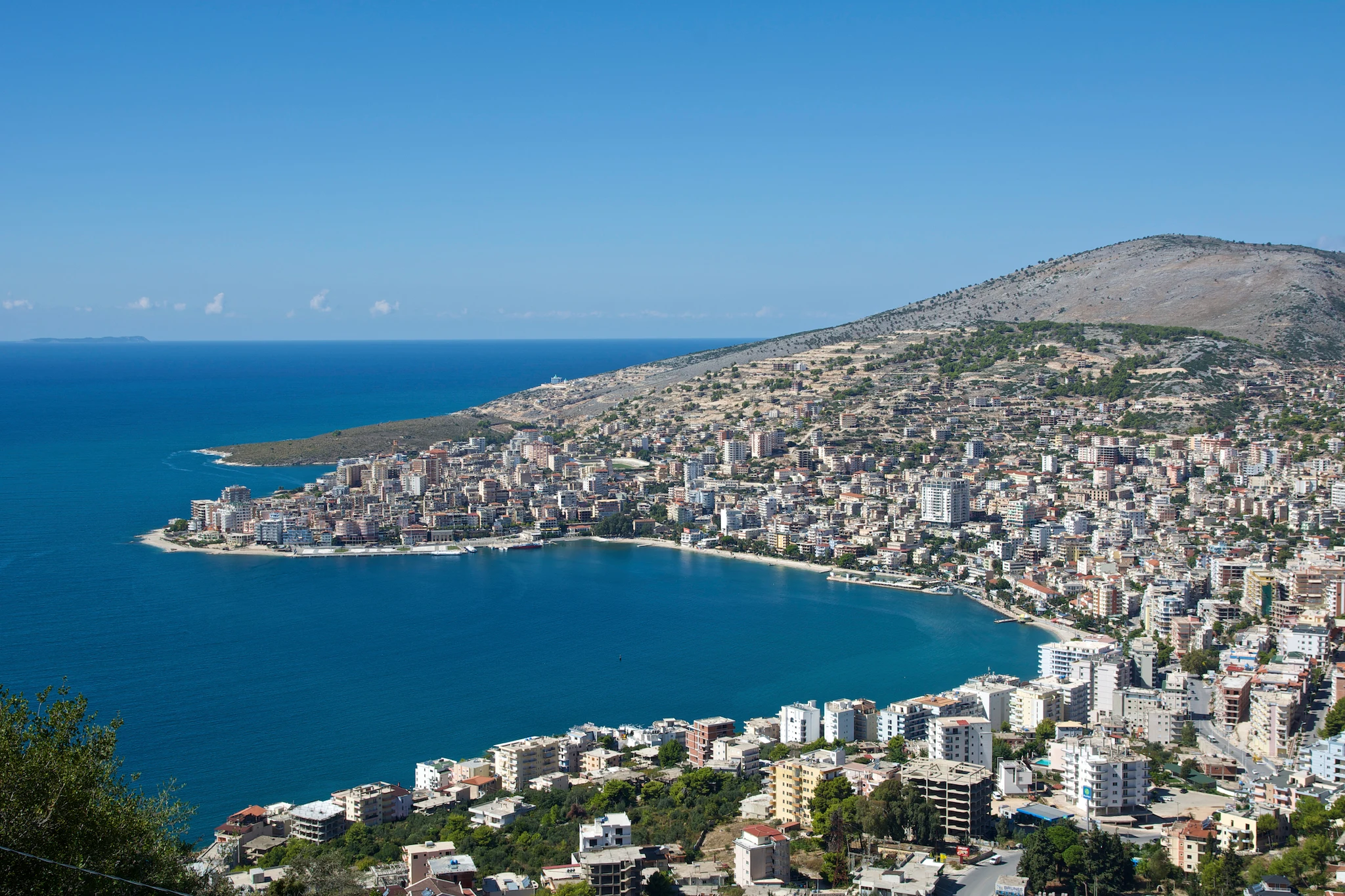 Utsikt fra Lekuresi slott i Saranda