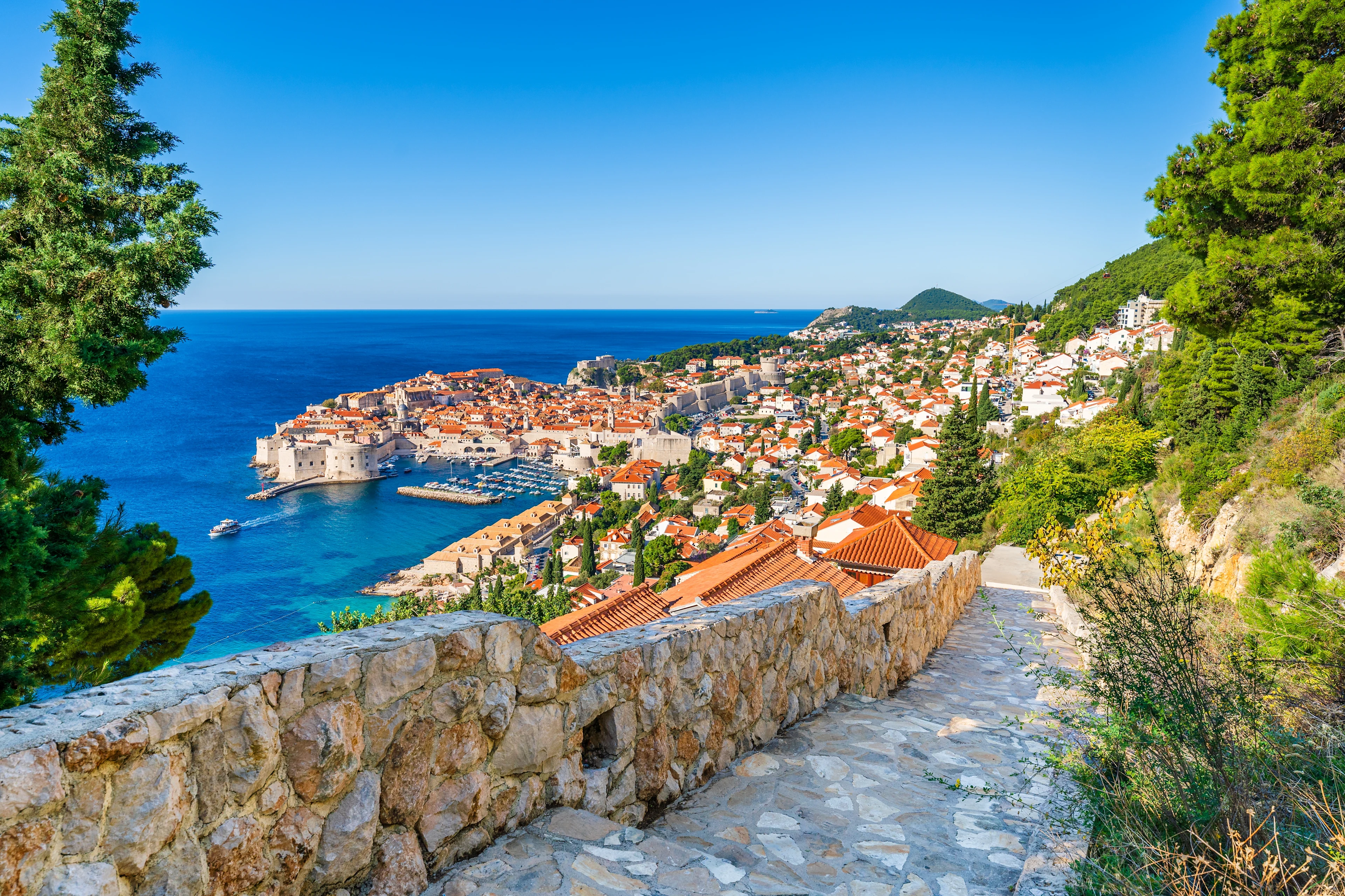 Magisk utsikt över Dubrovnik och havet