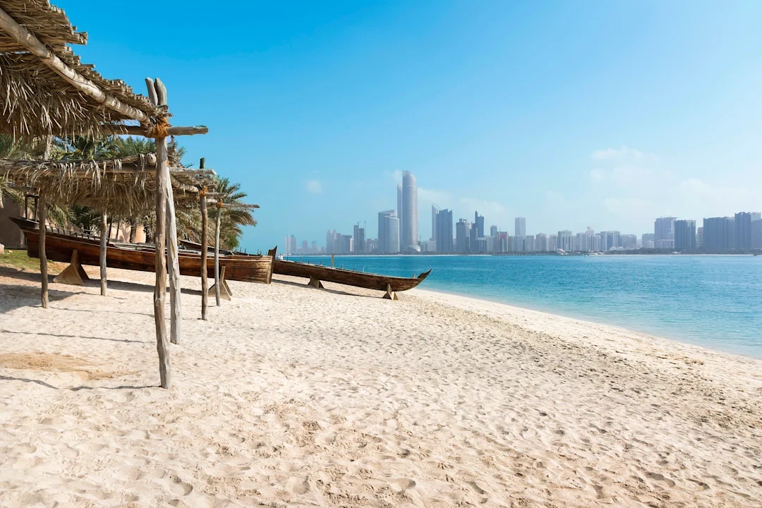 strand i abu dhabi
