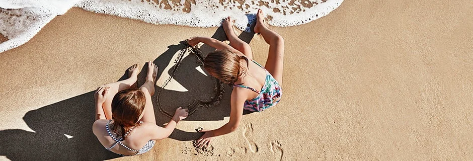 Kinderen op het strand