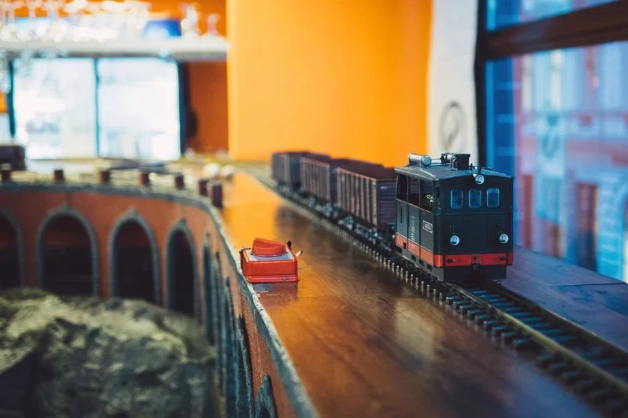 Ölhallar i Prag med minitåg