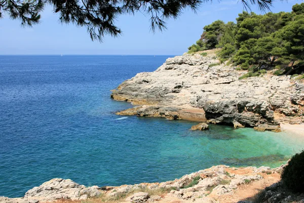 Kemanjak beach