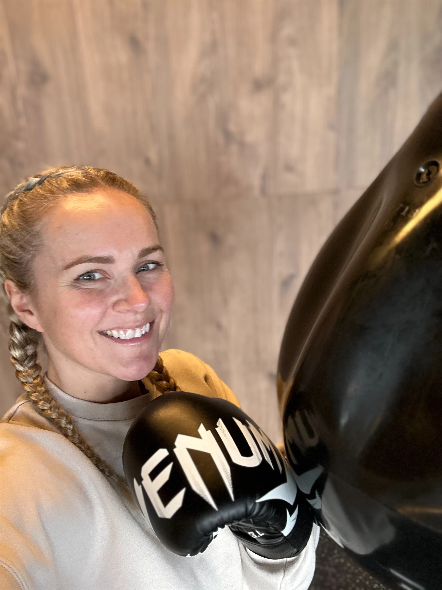 Bilde av Ann Christin med boksehandsker 