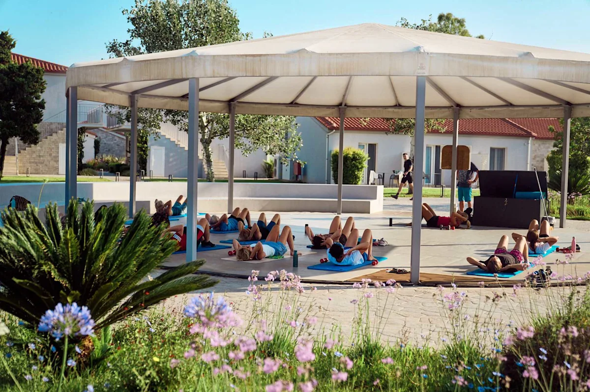 Yoga på Paleros Beach Resort