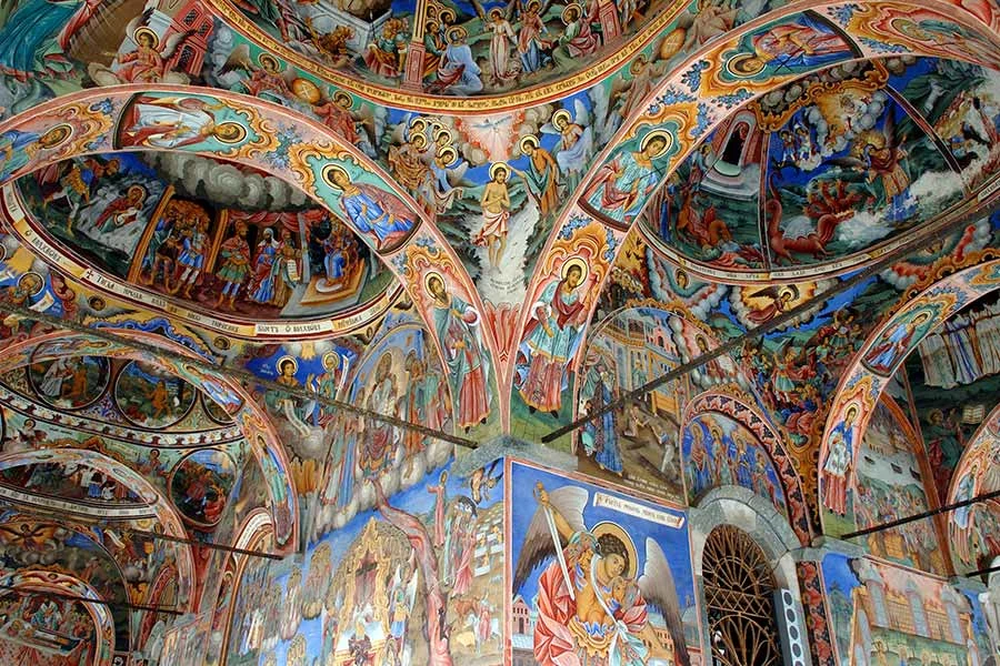 takmålning i en kyrka
