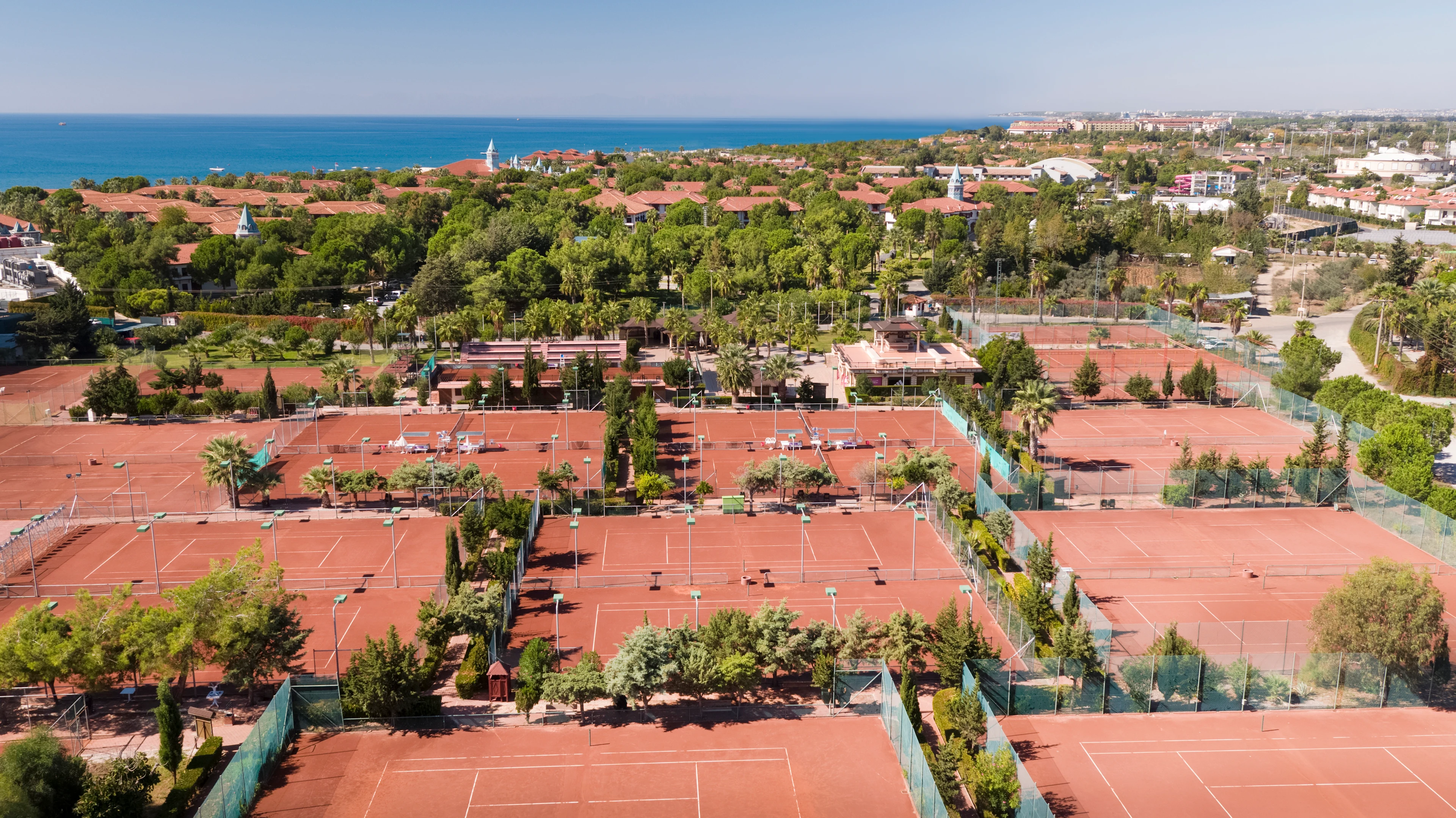 Tennisbanene på Ali Bey