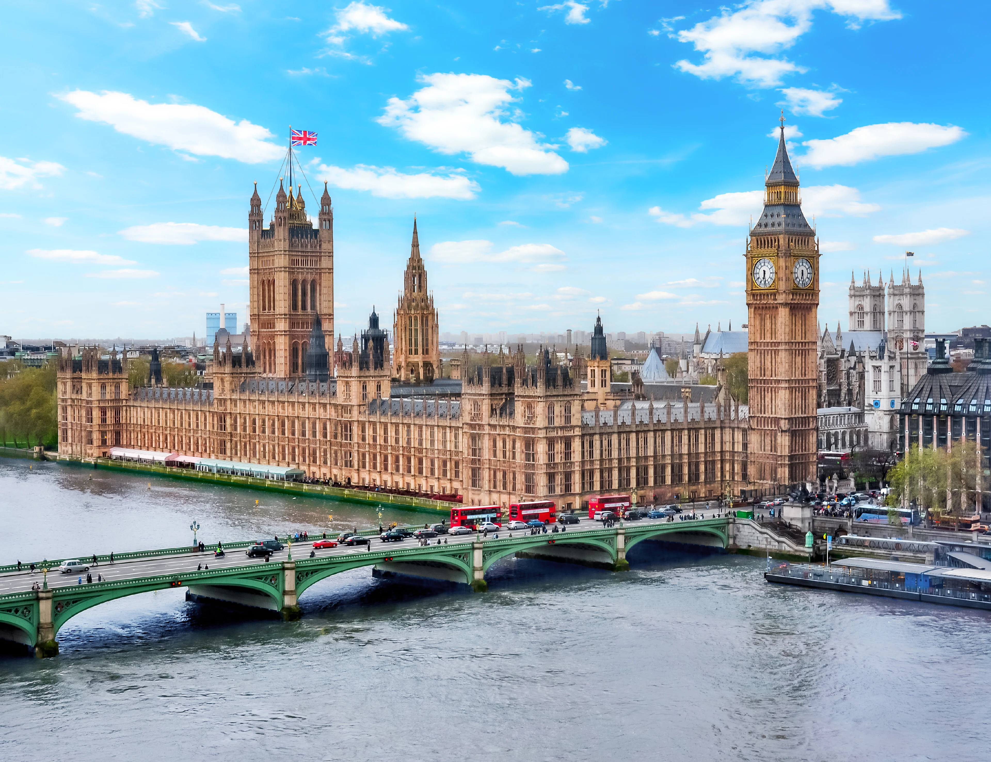 Utsikt över floden Themsen och Big Ben i London
