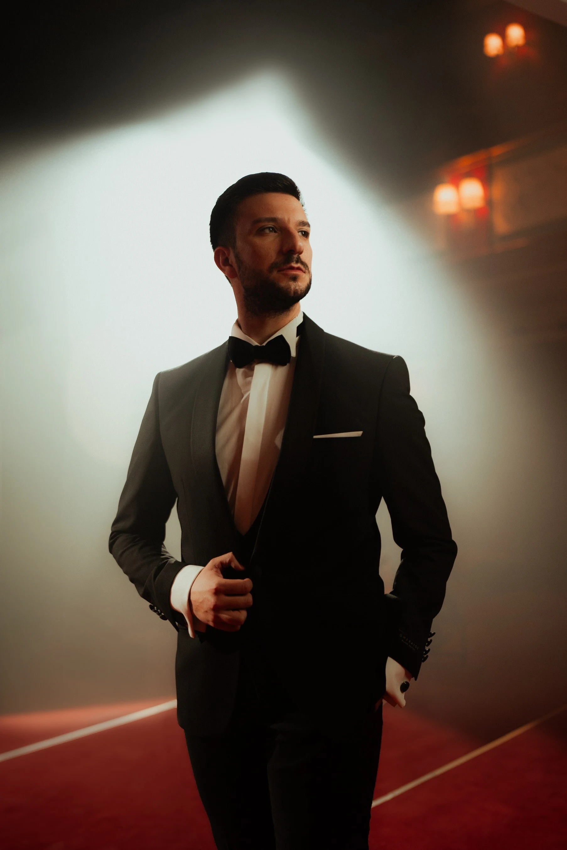 Profilbilde av Catalin i dress