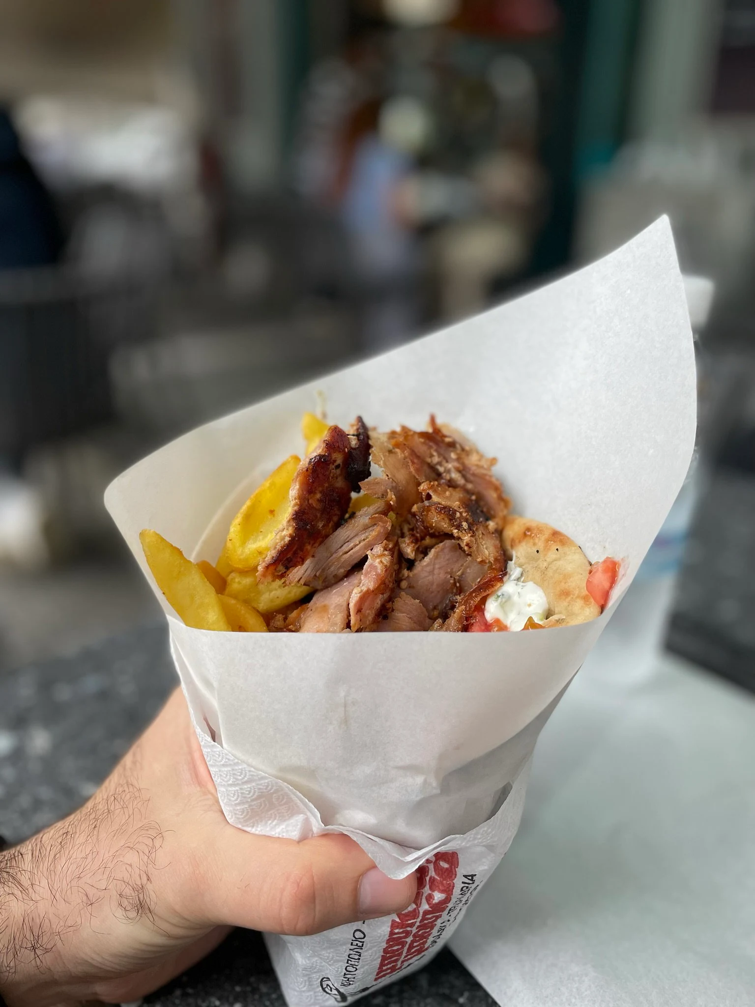 En gyros i handen, Thessaloniki.