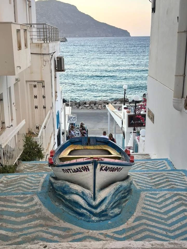 Karpathos stad, Jane Overeng