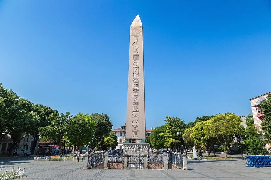 obelisk