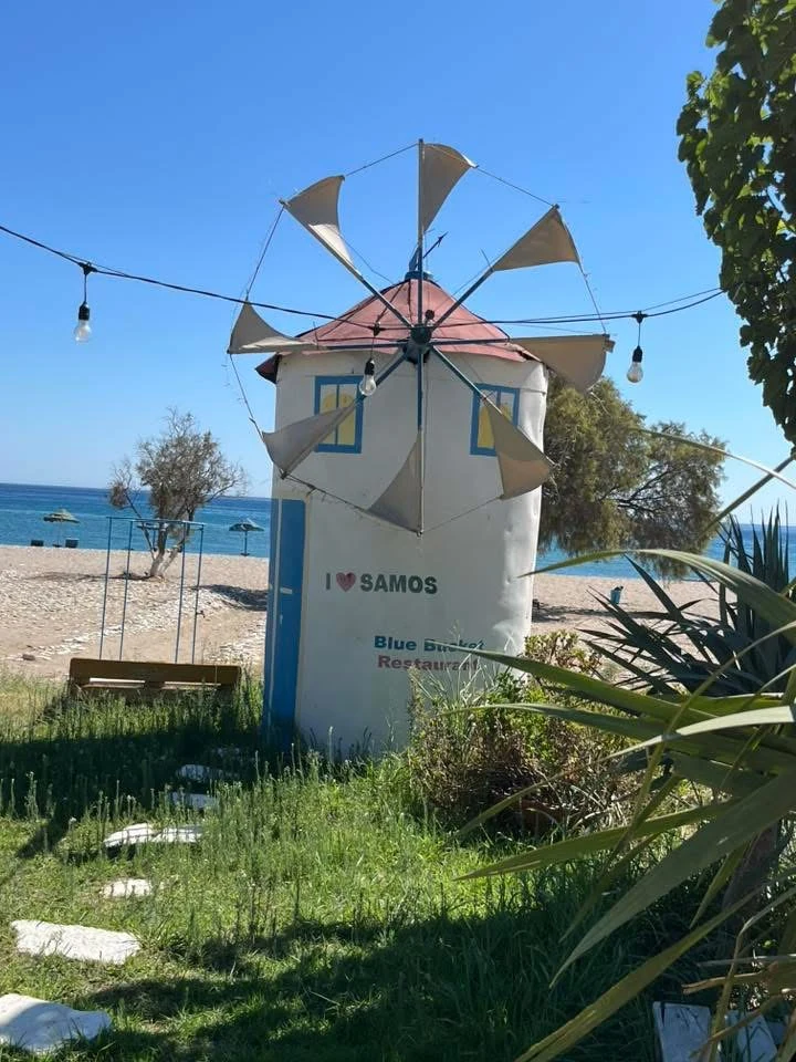 En väderkvarn i Votsalakia på Samos, fångat på bild av Bente Halvorsen Kjoss