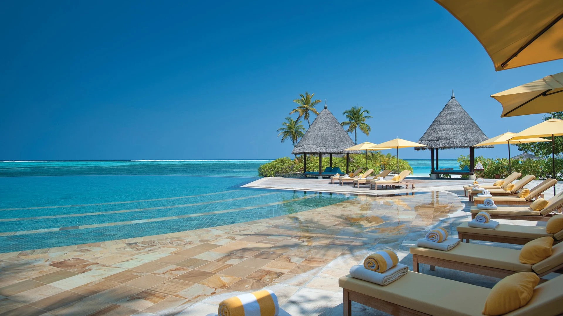 Four Seasons Resort Maldives at Kuda Huraa