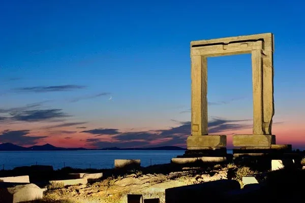 portara naxos