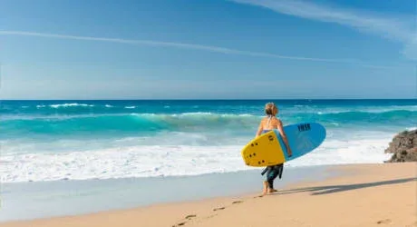 Strand van El Cotillo met kristalhelder water en zacht zand in het noordwesten van Fuerteventura