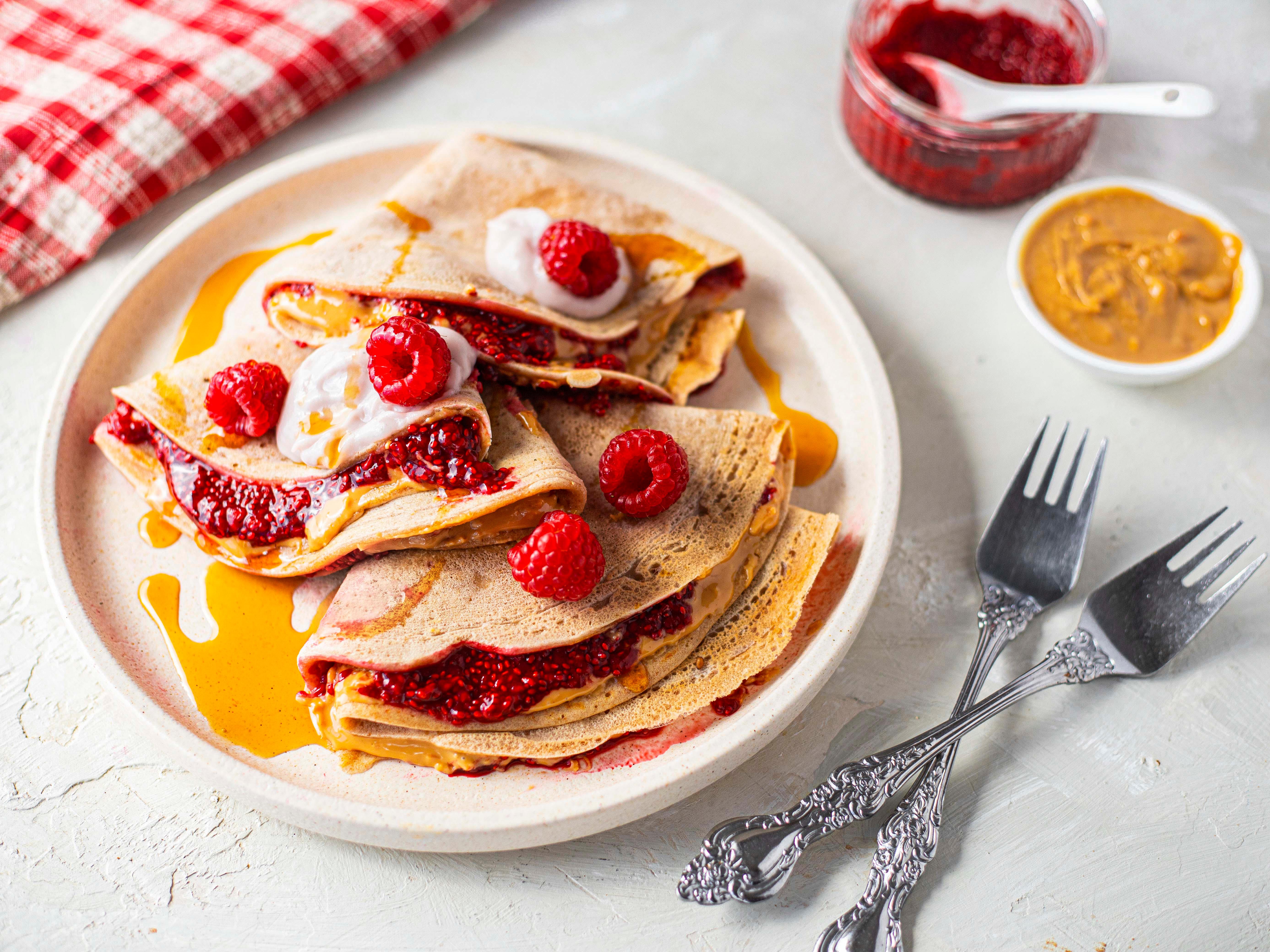 peanut-butter-raspberry-chai-crepes