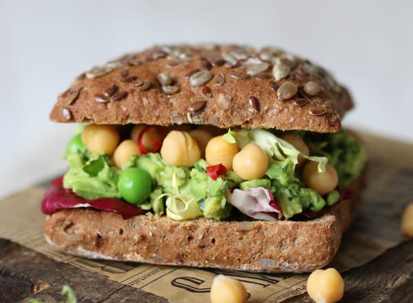 chickpea-sandwich-stockphoto