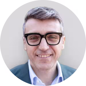 25-comms-email-headshots-dan-shannon-2