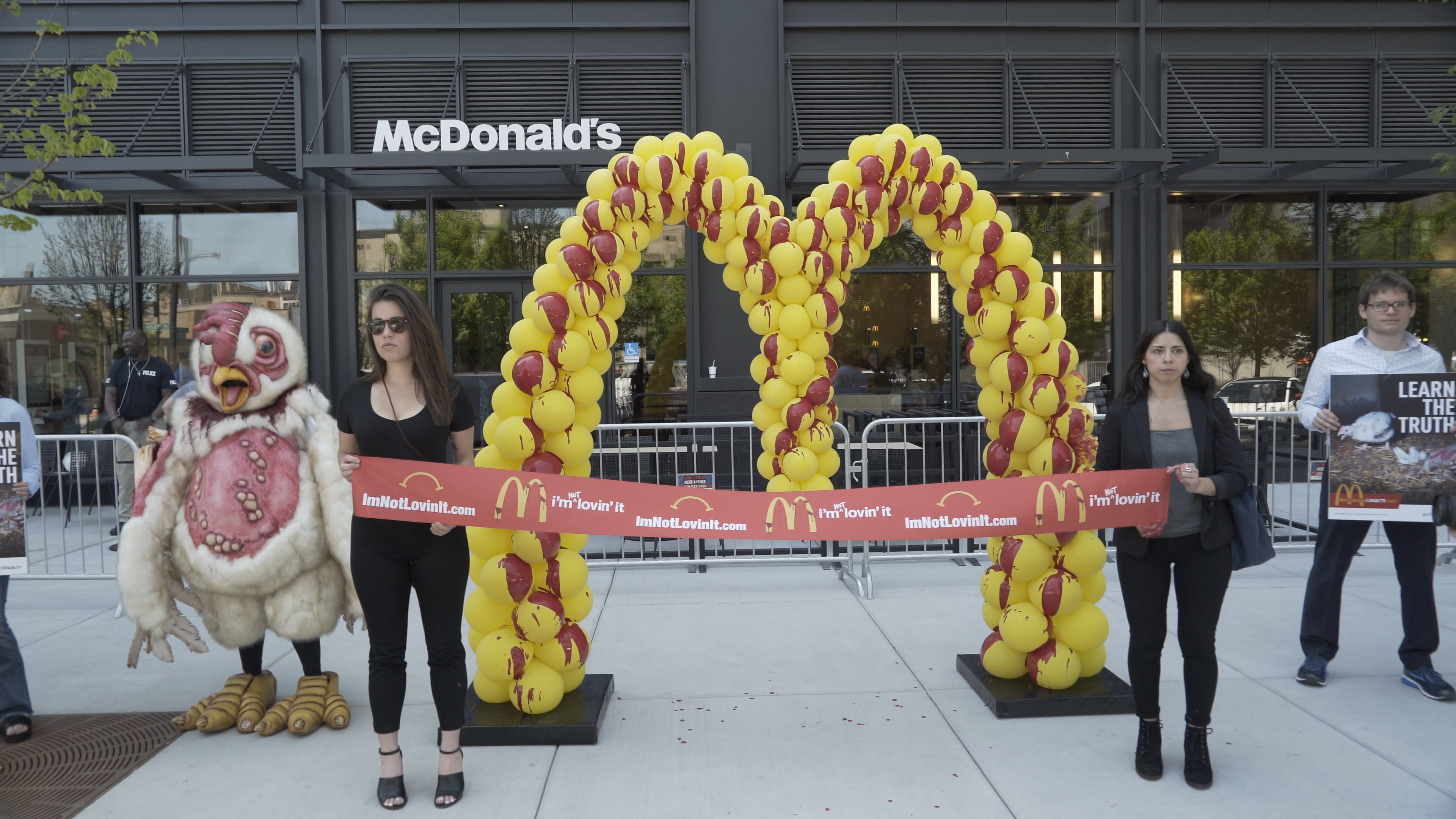 mcdonalds-ribbon-cutting-protest-chicago