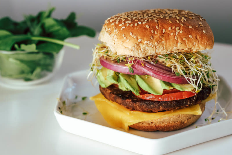 Recipe Veggie Burger with Crispy Potatoes