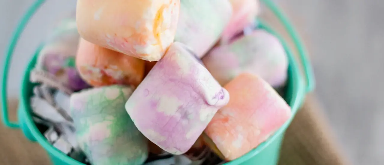 Tie dye marshmallows